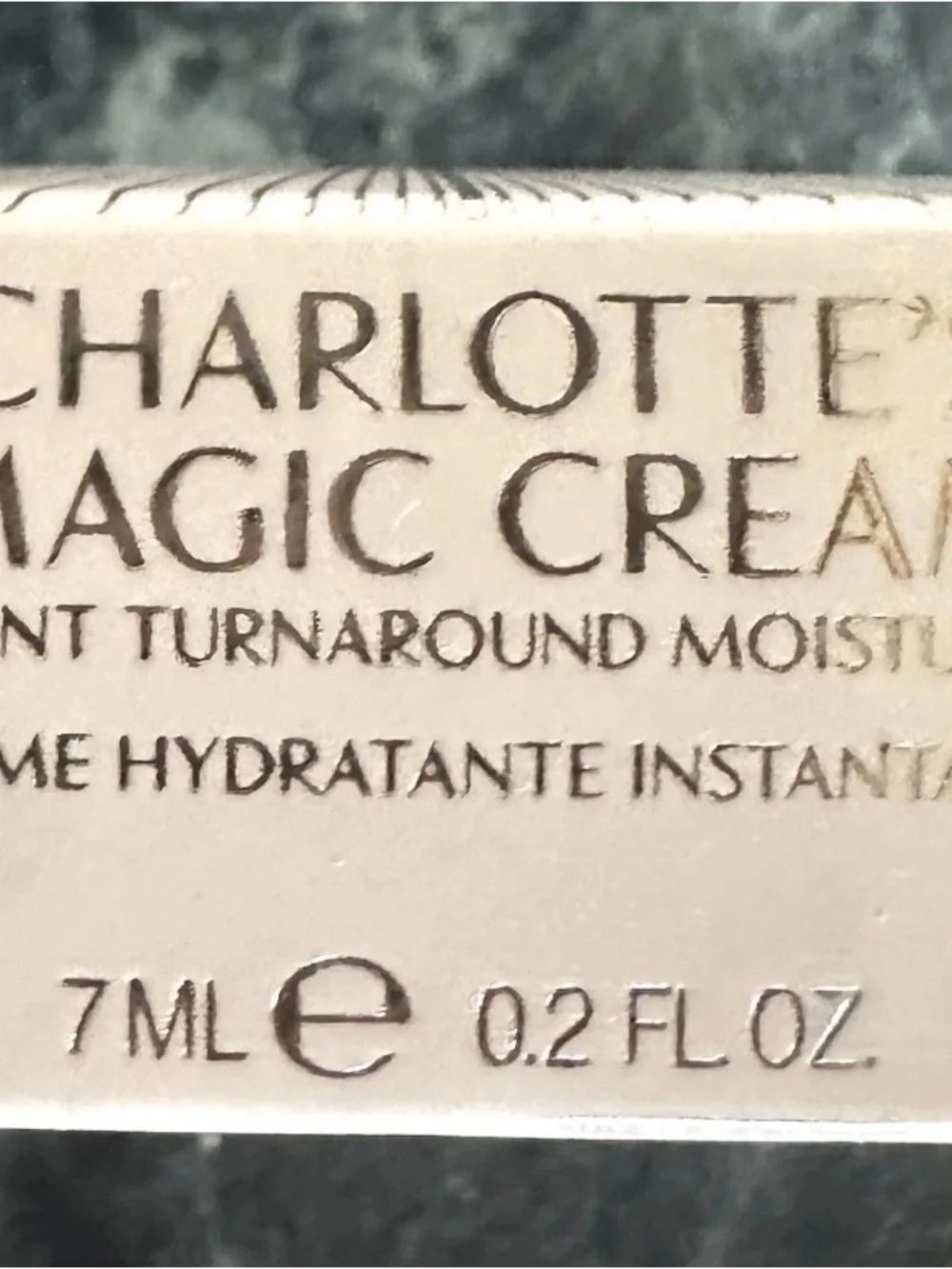 Charlotte Tilbury LED Selfie Light w Mini Magic Cream & Airbrush Powder & Lotion